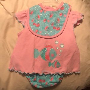 2/$8 ✨Girls 3-piece set